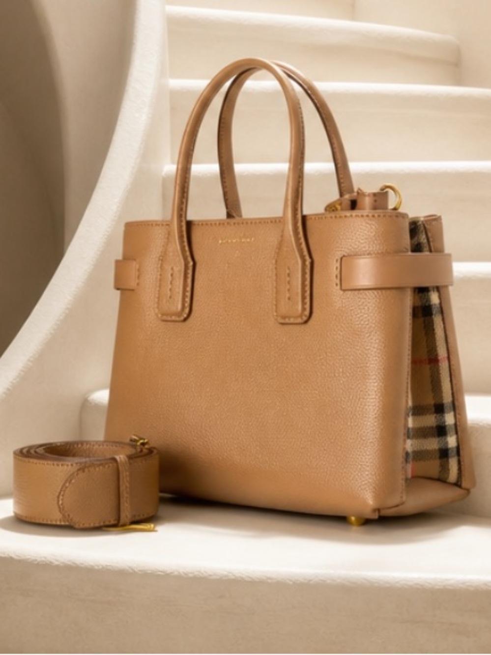 Beautiful Beige Burberry Banner Tote Bag. - Picture 3 of 17